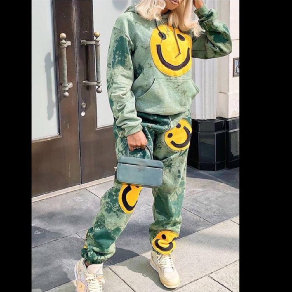 NWT Tie dye sweat suit XL